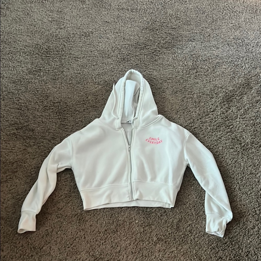 Rue 21 crop sweater size medium